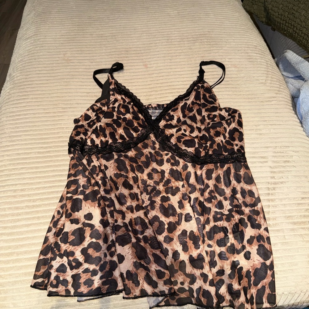 SHEIN Leopard Print Lace Chemise